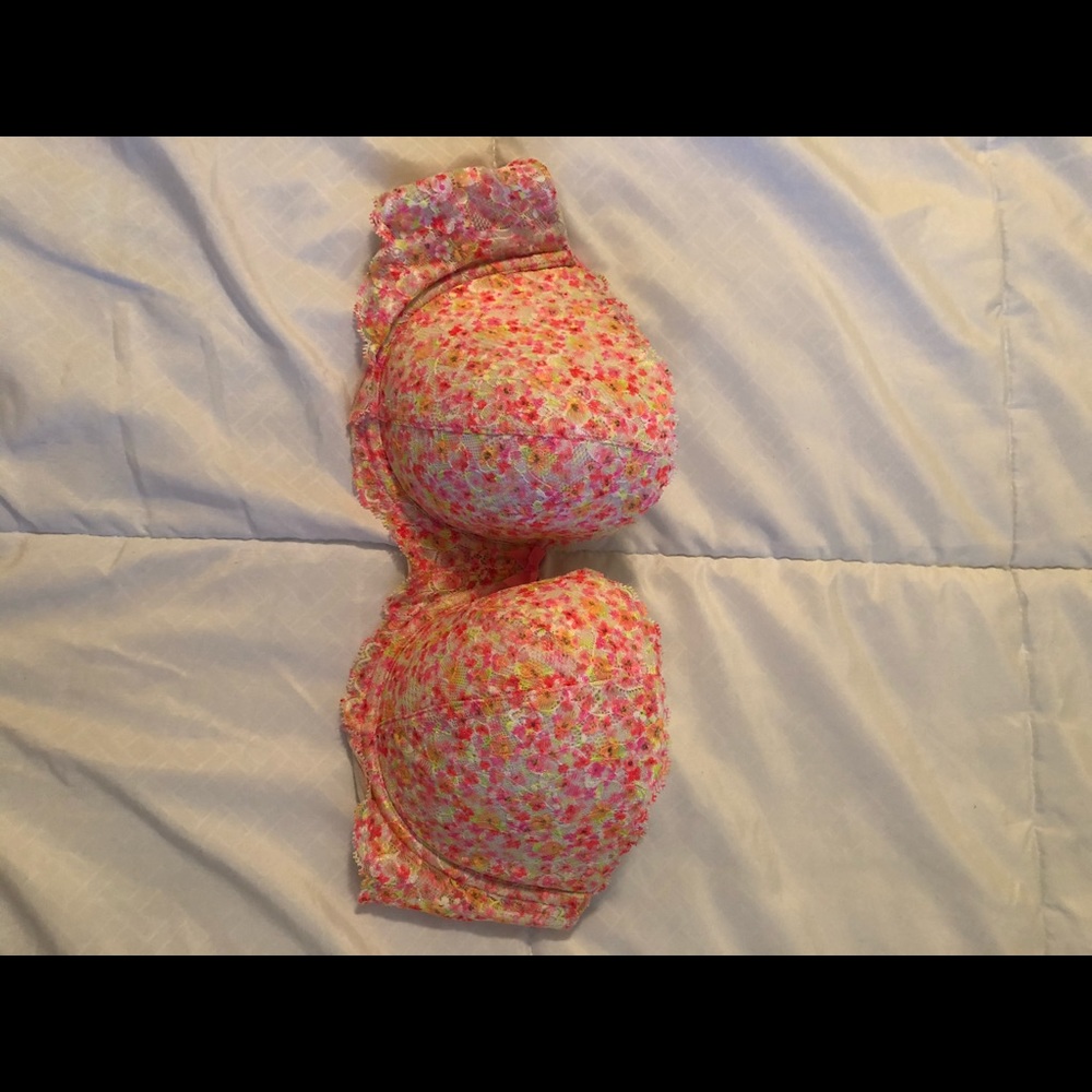 Strapless bra